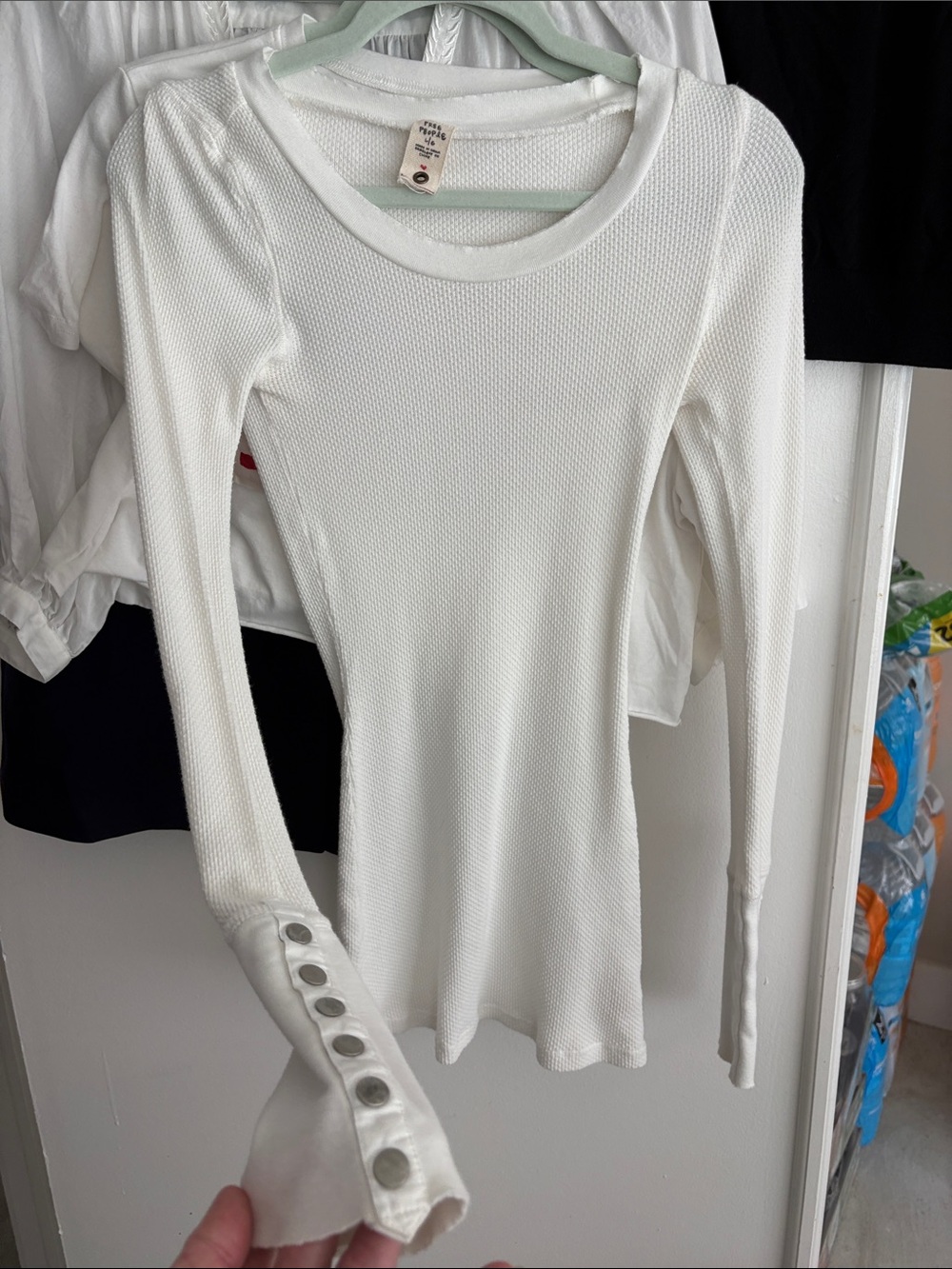 Free People White Ribbed Long-Sleeve Top with Snap Cuffs- Large  -NWOT